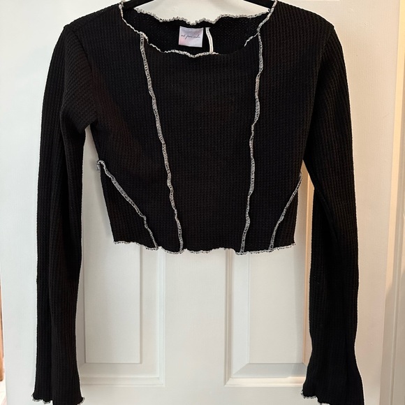 ❗️LAST CHANCE❗️ Out From Under Bella Thermal Seamed Long Sleeve Top - Picture 4 of 4